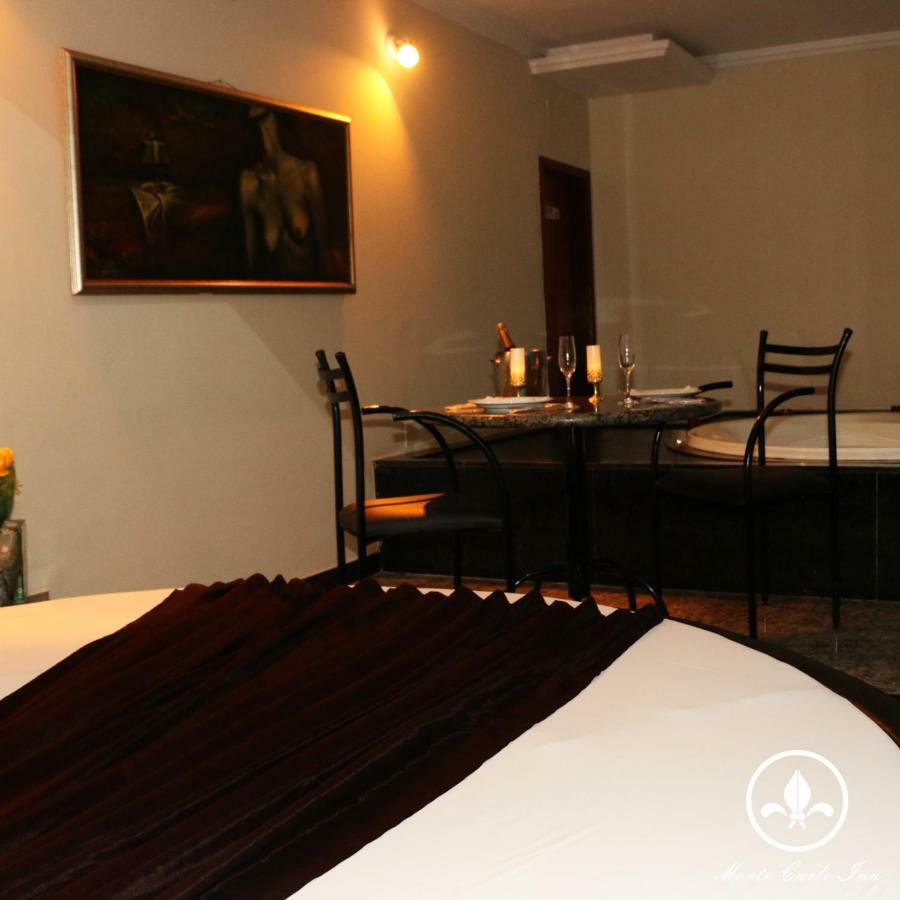 Monte Carlo Inn モンテス・クラロス エクステリア 写真